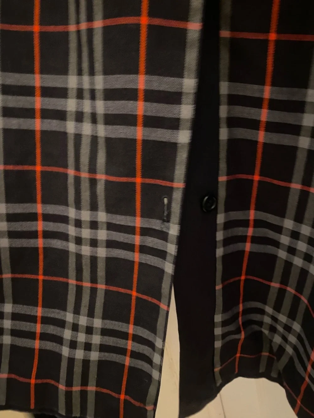 Burberry Navy Trench Coat with Check Lining - Picture 10 of 16